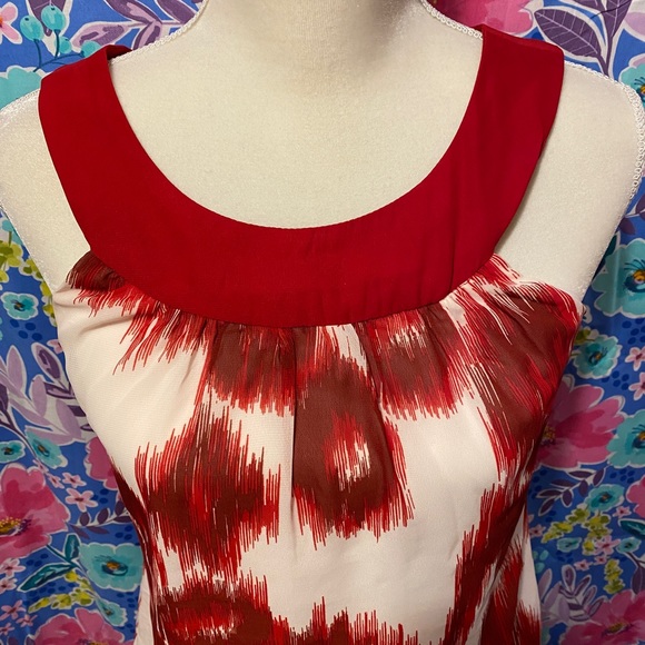 💕3 for $20💕 Patterned Blouse - Picture 2 of 7